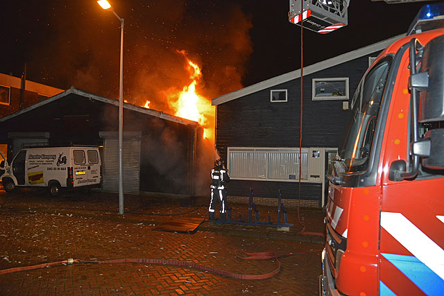 2012/272/GB 20121205 010 Zeer grote brand Langsom Amsterdam.jpg